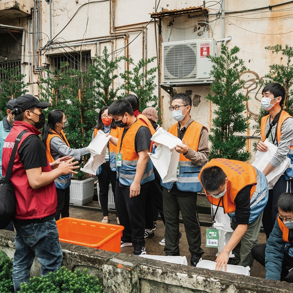 桃園市青年事務局清溝防汛隊共同舉辦